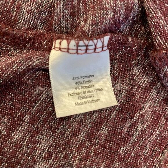 a.n.a Short Sleeve Super Soft Knit Tee Shirt Women's Size Medium Burgundy - Picture 6 of 8